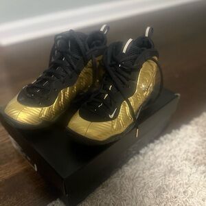 Like new Nike foamposite
